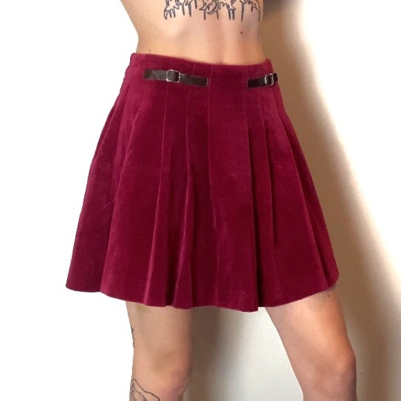 RASPBERRY VELVET SKATER SKIRT - Picture 2 of 8